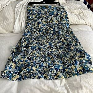 Ann Taylor floral midi skirt. New with tags.